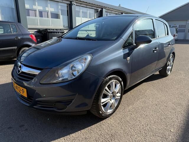 Blauw Gebruikt 2010 Opel Corsa Essentia Hatchback | € 3.250 (Goede deal) - Afbeelding 1/4