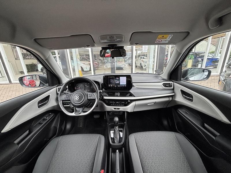 Occasion Suzuki Swift 83 PK (61 kW) 2024 Grijs Hatchback