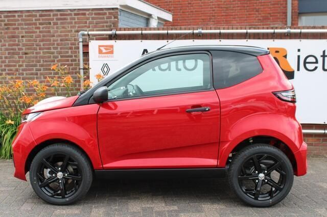 Nieuw Aixam City Sport 2025 Rood, metallic lak Hatchback