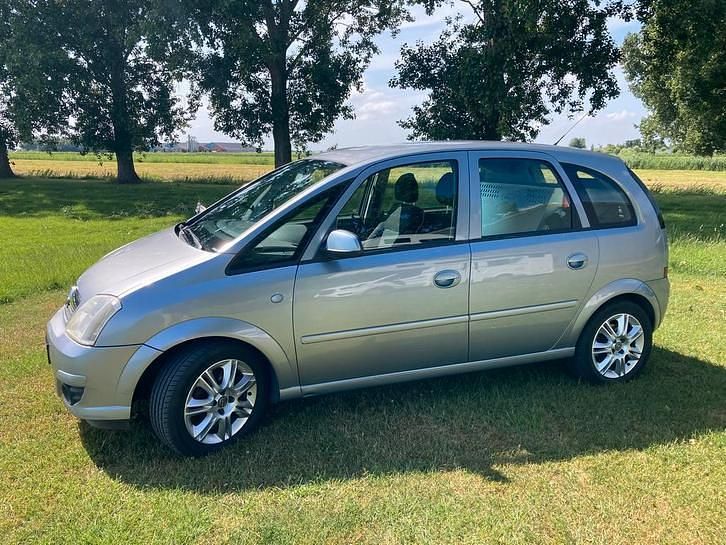 Zilver Gebruikt 2008 Opel Meriva MPV | € 2.150 (Eerlijke prijs) - Afbeelding 1/4