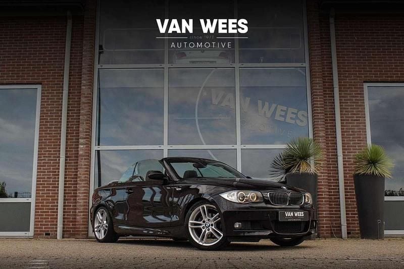 Zwart Occasion 2008 BMW 118 Cabriolet Executive Cabriolet | € 10.950 (Iets duurder) - Afbeelding 1/3