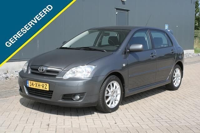 Grijs Gebruikt 2007 Toyota Corolla Sport Hatchback | € 4.950 - Afbeelding 1/4