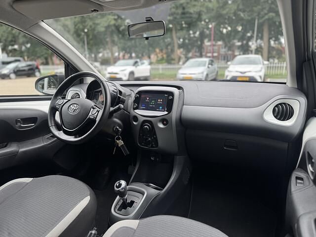 Occasion Toyota Aygo X-play 73 PK (53 kW) 2021 Wit Hatchback