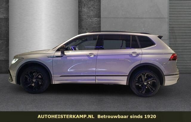 Zilver Gebruikt 2022 VW Tiguan Allspace R-line SUV | € 62.950 - Afbeelding 1/4