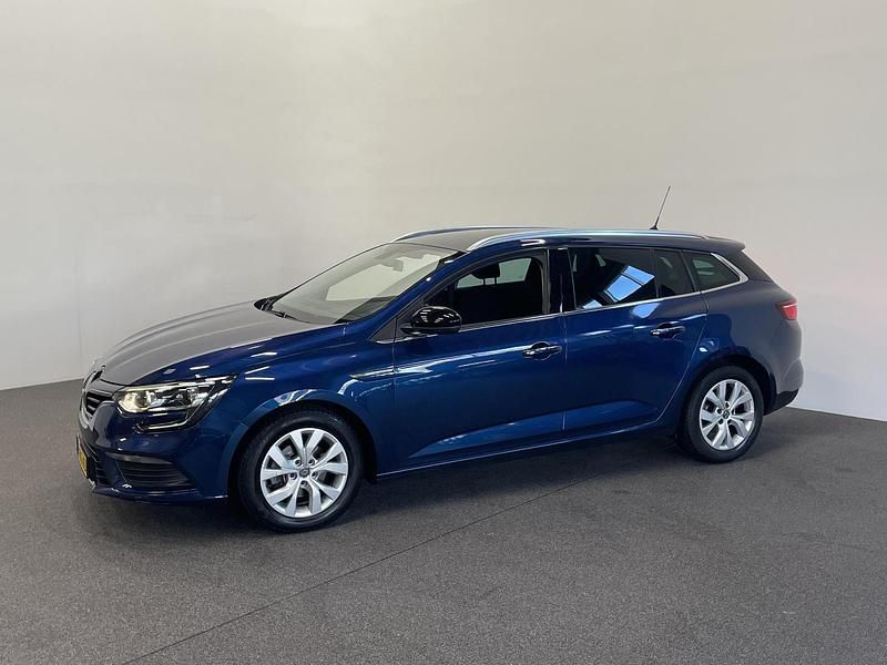 Occasion Renault Mégane GrandTour LIMITED 140 PK (102 kW) 2020 Blauw Stationwagen