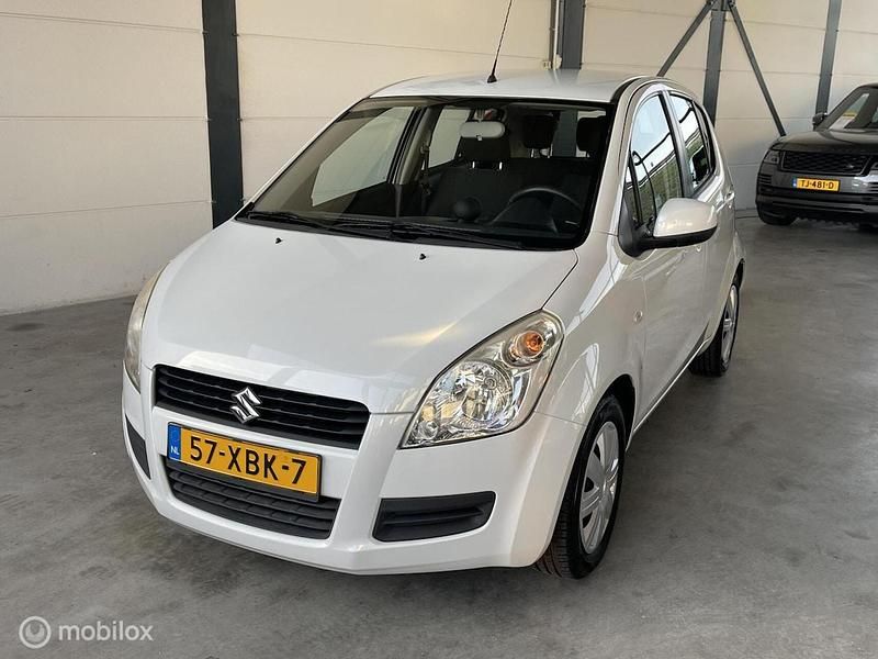 Wit Occasion 2012 Suzuki Splash Comfort Hatchback | € 5.750 (Eerlijke prijs) - Afbeelding 1/4