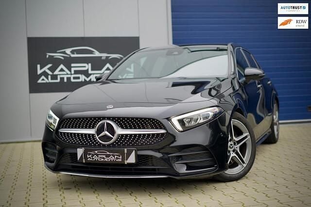 Zwart Gebruikt 2018 Mercedes A250 Premium Plus Hatchback | € 24.940 (Eerlijke prijs) - Afbeelding 1/4