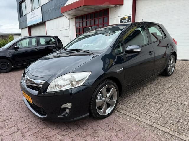 Occasion Toyota Auris Executive 99 PK (72 kW) 2012 Grijs Hatchback
