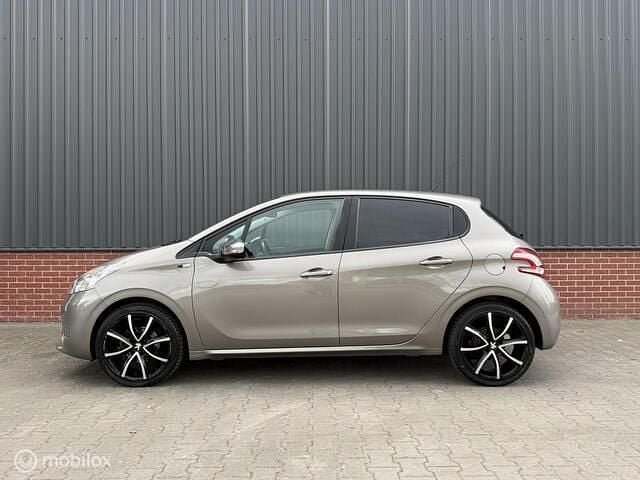 Occasion Peugeot 208 Style 82 PK (60 kW) 2015 Grijs Hatchback