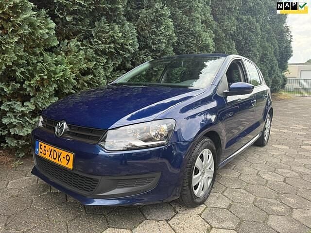 Blauw, metallic lak Gebruikt 2012 VW Polo Hatchback | € 4.500 (Goede deal) - Afbeelding 1/4