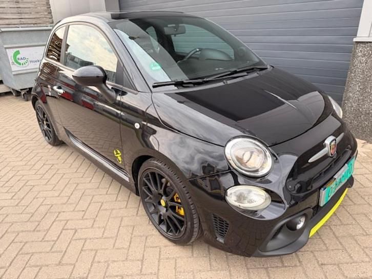 Gebruikt 2017 Fiat 500 Abarth | € 16.499 (Eerlijke prijs) - Afbeelding 1/4