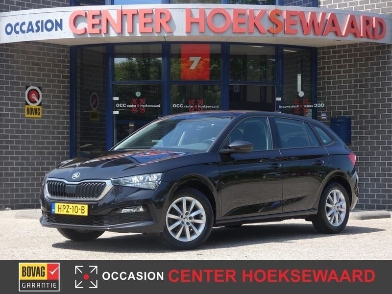 Zwart Gebruikt 2022 Skoda Scala Business Line Hatchback | € 18.385 (Eerlijke prijs) - Afbeelding 1/4