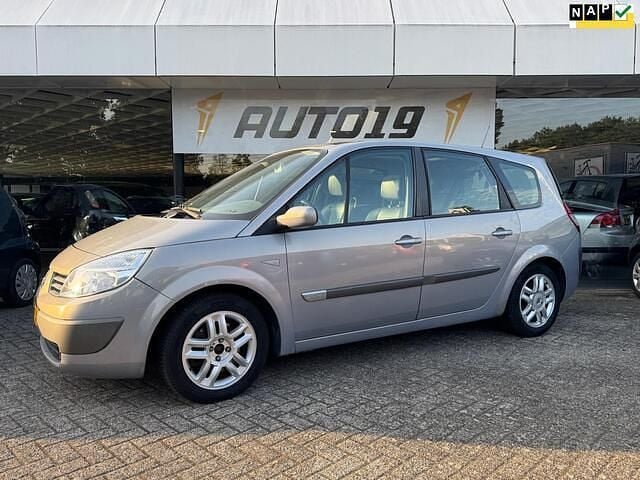 Beige Gebruikt 2005 Renault Grand Scénic II MPV | € 1.419 (Eerlijke prijs) - Afbeelding 1/3