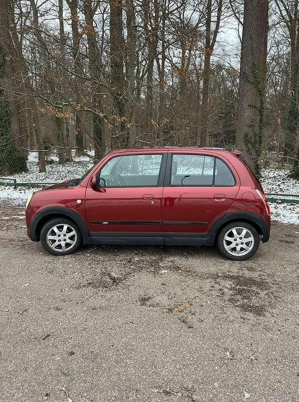 Occasion Daihatsu Trevis 58 PK (42 kW) 2007 Rood Hatchback