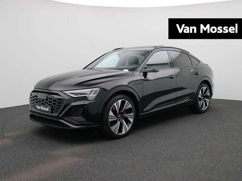 Zwart Nieuw 2025 Audi e-tron Sportback SUV | € 82.900 - Afbeelding 1/4
