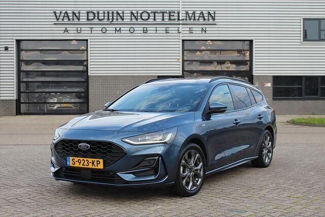 Blauw Gebruikt 2023 Ford Focus ST-Line Stationwagen | € 20.950 (Eerlijke prijs) - Afbeelding 1/4