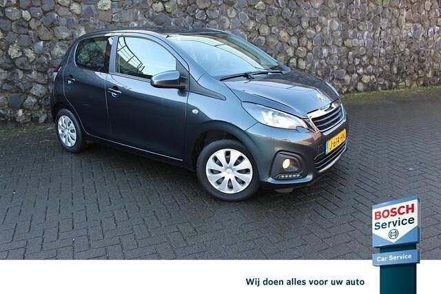 Grijs Gebruikt 2020 Peugeot 108 Active Hatchback | € 9.395 (Eerlijke prijs) - Afbeelding 1/4