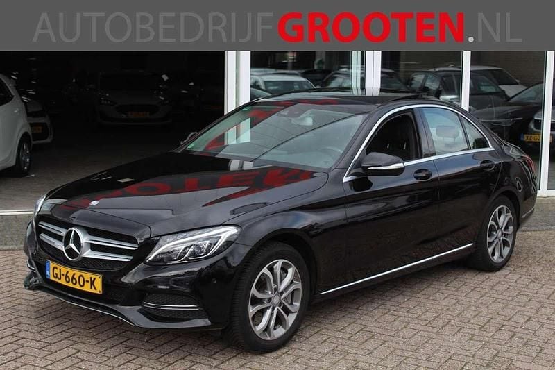 Zwart Gebruikt 2015 Mercedes C350e Edition Sedan | € 18.499 (Eerlijke prijs) - Afbeelding 1/4