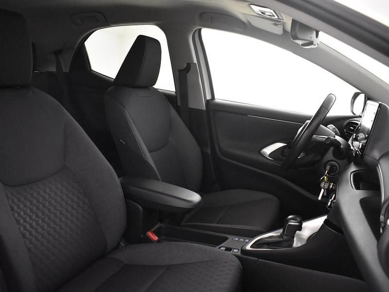 Occasion Toyota Yaris Hybrid 116 PK (85 kW) 2022 Wit Hatchback