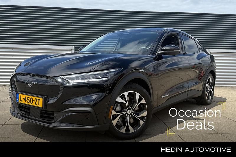 Zwart Gebruikt 2021 Ford Mustang Mach-E SUV | € 30.450 (Iets duurder) - Afbeelding 1/3