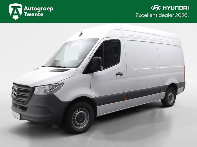 Wit Occasion 2024 Mercedes Sprinter Van | € 43.900 (Goede deal) - Afbeelding 1/3