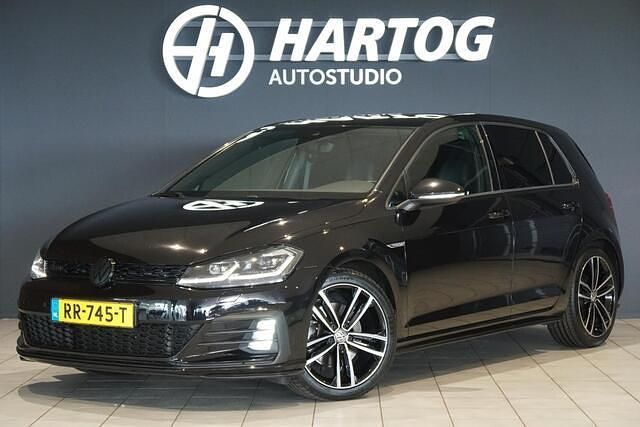 Zwart Gebruikt 2017 VW Golf VII GTD Hatchback | € 17.499 (Iets duurder) - Afbeelding 1/4