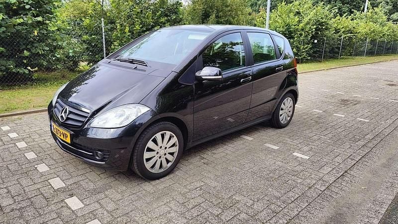 Zwart Gebruikt 2008 Mercedes A150 MPV | € 4.750 (Eerlijke prijs) - Afbeelding 1/4