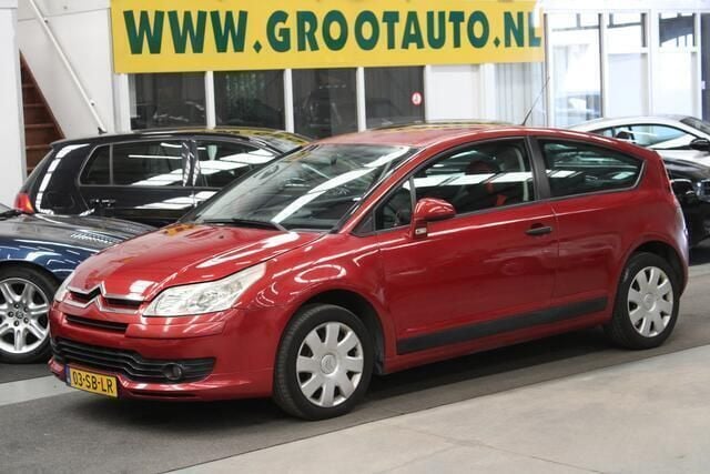 Rood Gebruikt 2005 Citroën C4 VTR Sport Coupé | € 944 (Goede deal) - Afbeelding 1/4