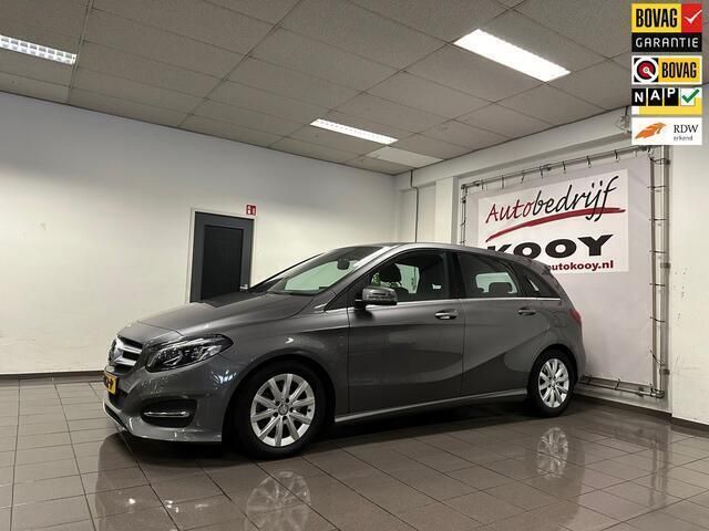 Grijs Gebruikt 2016 Mercedes B180 Ambition MPV | € 13.950 (Eerlijke prijs) - Afbeelding 1/4