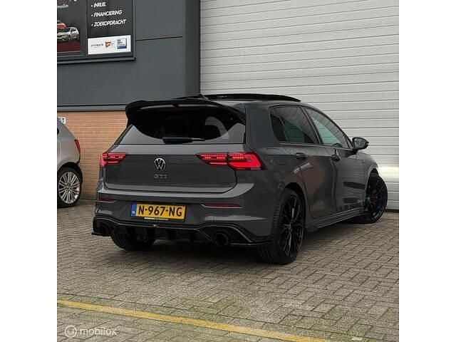 Occasion VW Golf VIII GTI 245 PK (180 kW) 2021 Grijs Hatchback