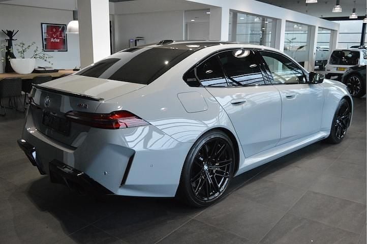 Occasion BMW M5 Comfort Edition 2025 Grijs Sedan
