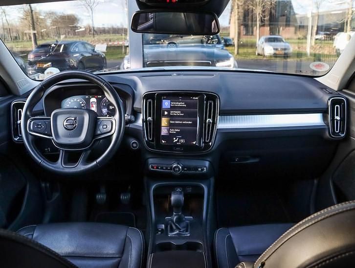 Occasion Volvo XC40 Inscription 157 PK (115 kW) 2018 Blauw SUV