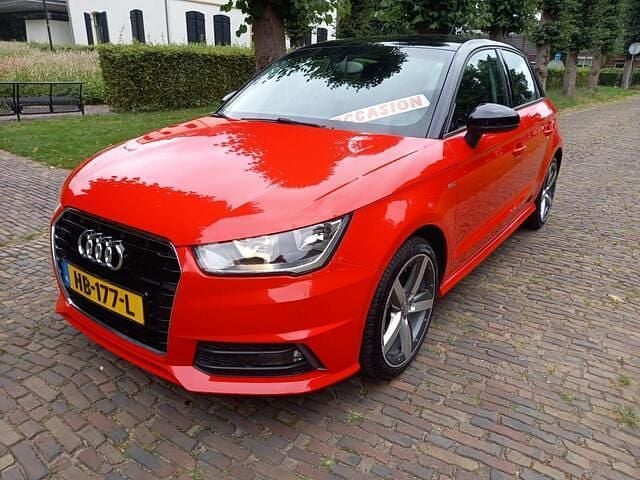 Rood Gebruikt 2016 Audi A1 Hatchback | € 9.950 (Goede deal) - Afbeelding 1/4