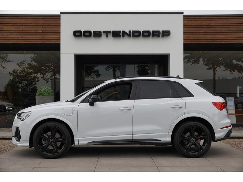 Wit, metallic lak Gebruikt 2023 Audi Q3 S-Line SUV | € 42.900 (Eerlijke prijs) - Afbeelding 1/2