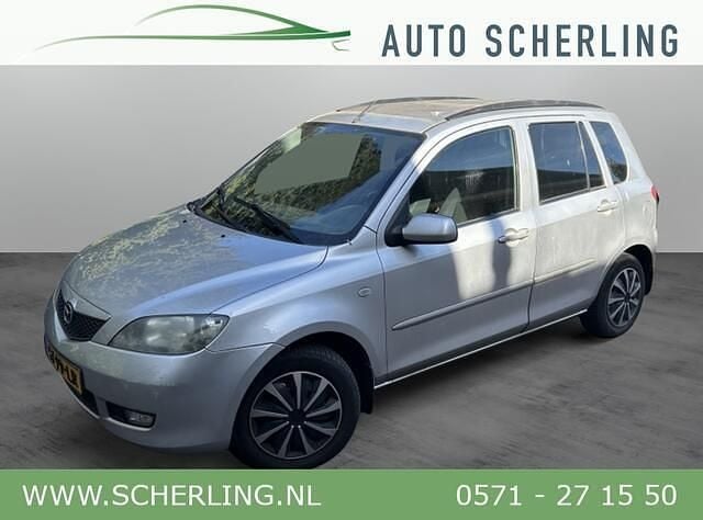 Grijs Gebruikt 2004 Mazda 2 Touring MPV | € 999 (Goede deal) - Afbeelding 1/4