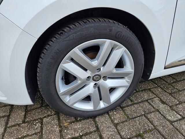 Occasion Renault Clio V Zen 101 PK (74 kW) 2020 Wit Hatchback