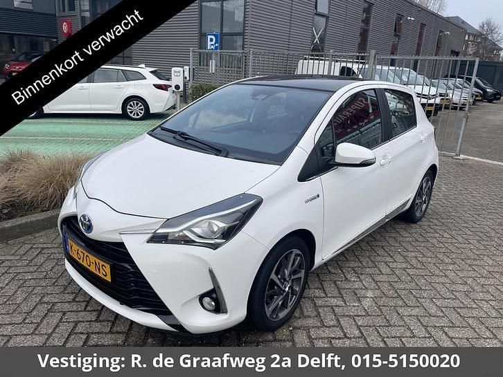 Wit Occasion 2018 Toyota Yaris Executive Hatchback | € 16.700 (Eerlijke prijs) - Afbeelding 1/3