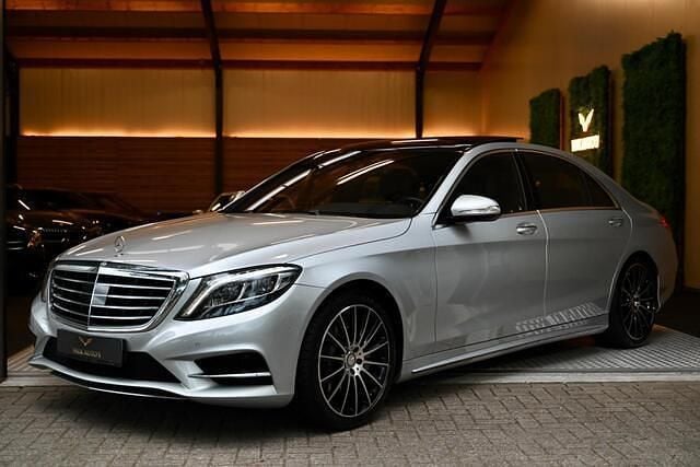 Grijs, metallic lak Gebruikt 2015 Mercedes S500 AMG Sedan | € 32.950 (Goede deal) - Afbeelding 1/4