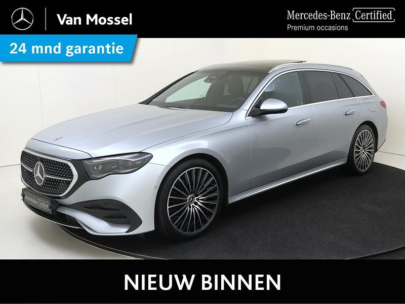 Grijs Occasion 2024 Mercedes E300 AMG Line Premium Stationwagen | € 68.945 - Afbeelding 1/4