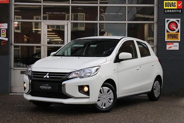 Wit Occasion 2024 Mitsubishi Space Star Hatchback | € 13.490 (Eerlijke prijs) - Afbeelding 1/4