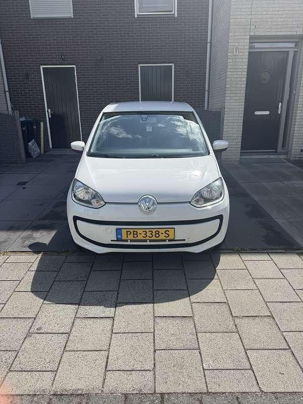 Wit Gebruikt 2014 VW up! Move Hatchback | € 3.900 (Goede deal) - Afbeelding 1/4