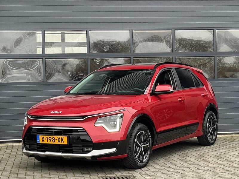 Rood Gebruikt 2024 Kia Niro SUV | € 31.999 (Super prijs) - Afbeelding 1/3