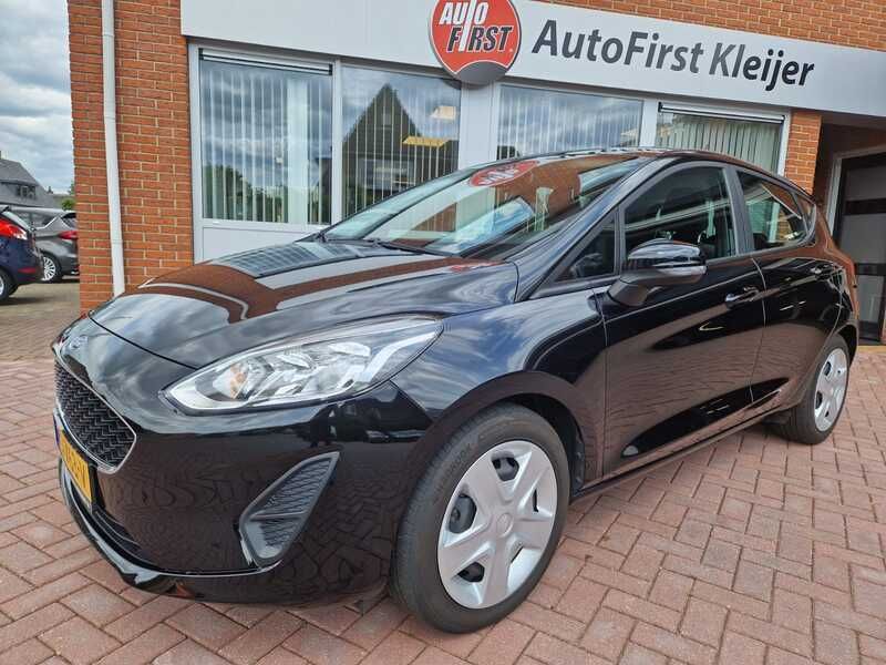 Zwart Gebruikt 2019 Ford Fiesta Trend Hatchback | € 11.940 (Eerlijke prijs) - Afbeelding 1/3
