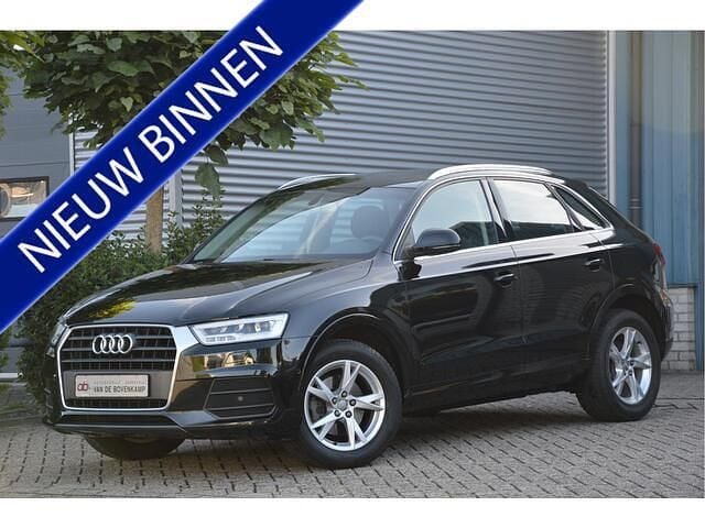 Zwart Gebruikt 2015 Audi Q3 Sport SUV | € 20.950 (Eerlijke prijs) - Afbeelding 1/4