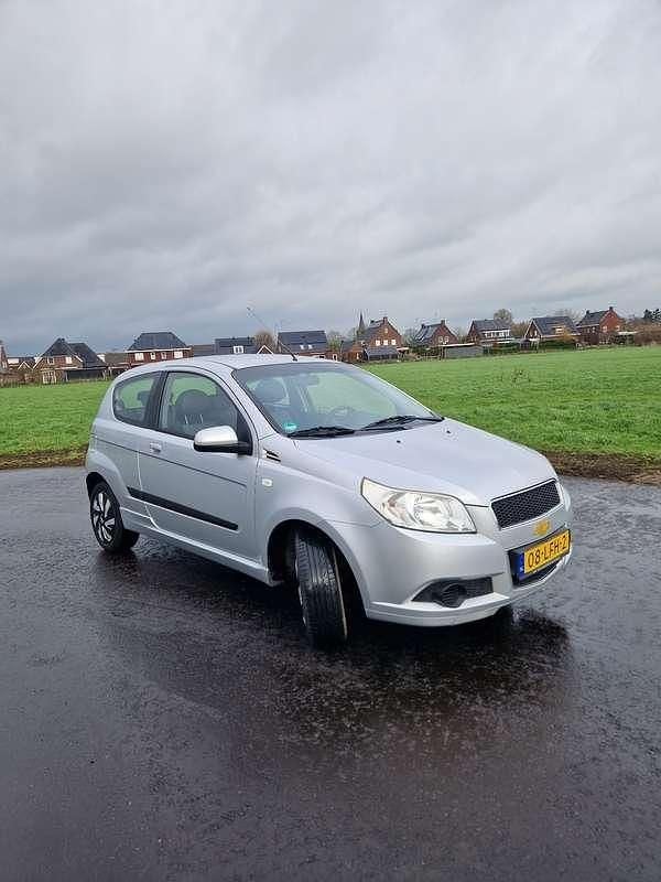 Occasion Chevrolet Aveo LS 84 PK (61 kW) 2010 Zilver Hatchback