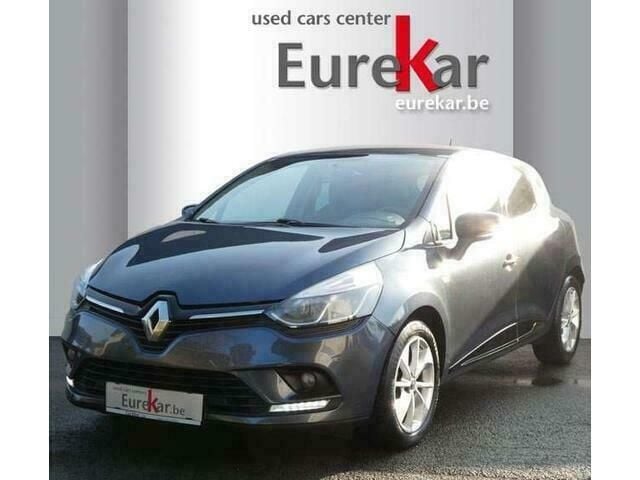 Grijs Occasion 2017 Renault Clio GrandTour LIMITED Stationwagen | € 11.990 (Duur) - Afbeelding 1/4