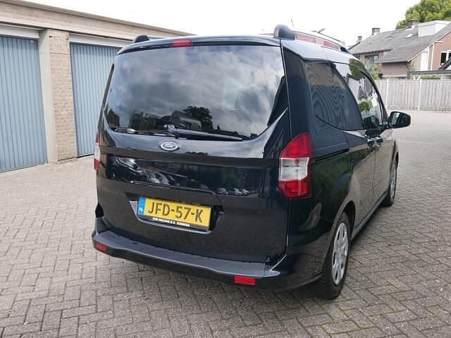 Occasion Ford Tourneo Courier 101 PK (74 kW) 2018 Zwart MPV