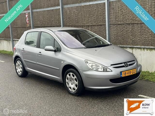 Grijs Gebruikt 2005 Peugeot 307 Premium Hatchback | € 2.450 (Eerlijke prijs) - Afbeelding 1/4