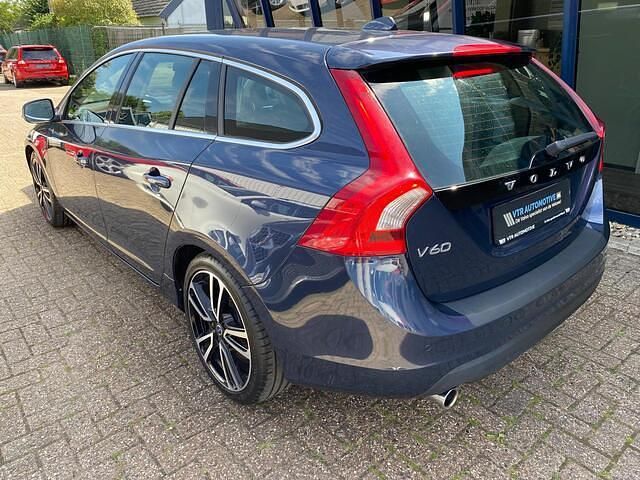 Blauw Gebruikt 2013 Volvo V60 Momentum Stationwagen | € 12.945 (Eerlijke prijs) - Afbeelding 1/3