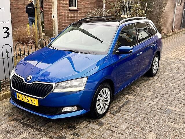 Occasion Skoda Fabia Business Line 97 PK (71 kW) 2021 Blauw Stationwagen